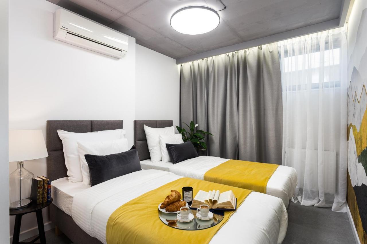 Family Center Apartments Cracovia Esterno foto