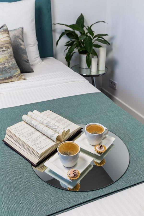 Family Center Apartments Cracovia Esterno foto