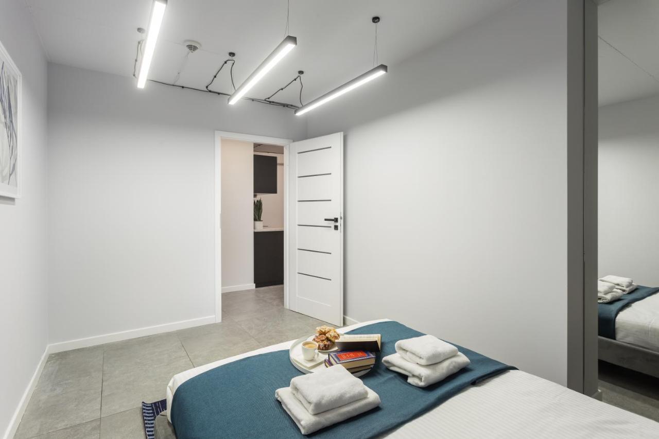 Family Center Apartments Cracovia Esterno foto